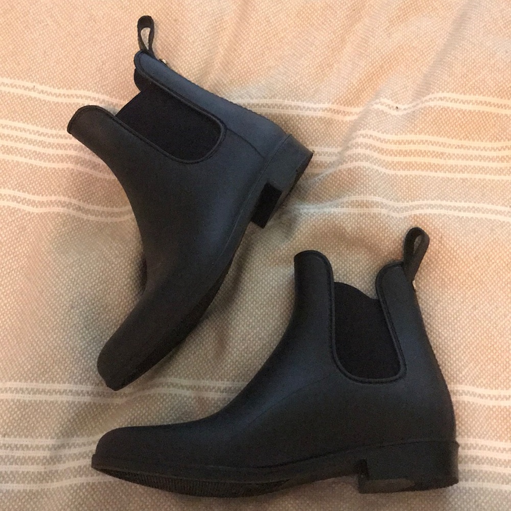 Sam Edelman Chelsea Boots